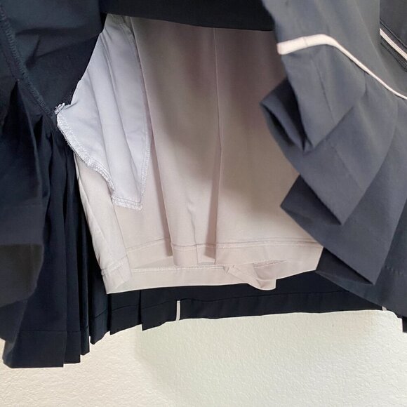 Daily Sports Zip Front Pleated Activewear Golf Skort US 8 - Picture 3 of 6